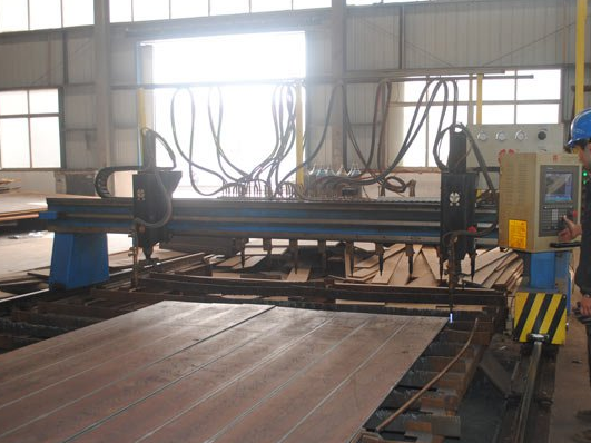 鋼結(jié)構(gòu)公司是怎樣處理鋼結(jié)構(gòu)工程變形的？